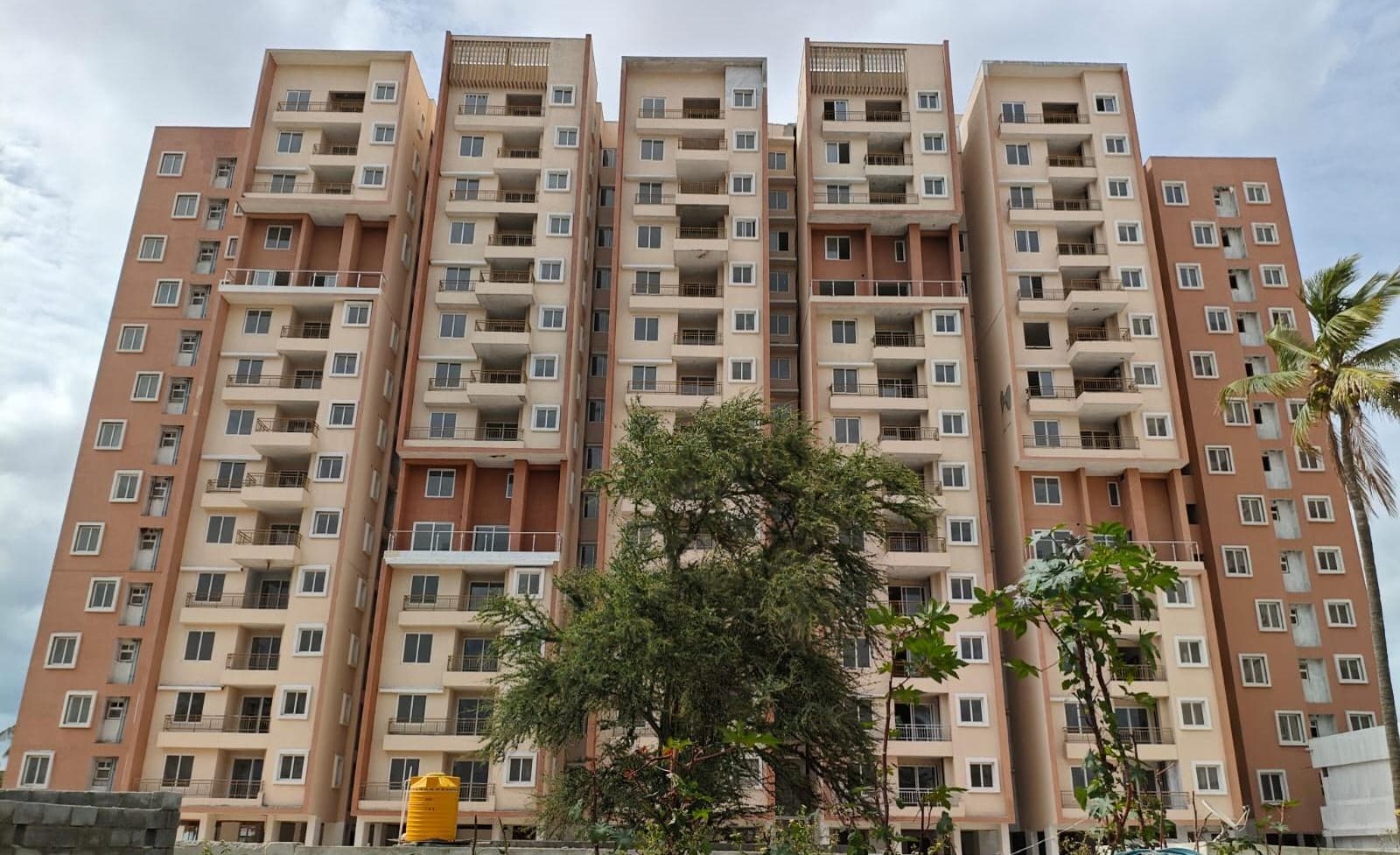 Shriram Solitaire site photograph 1